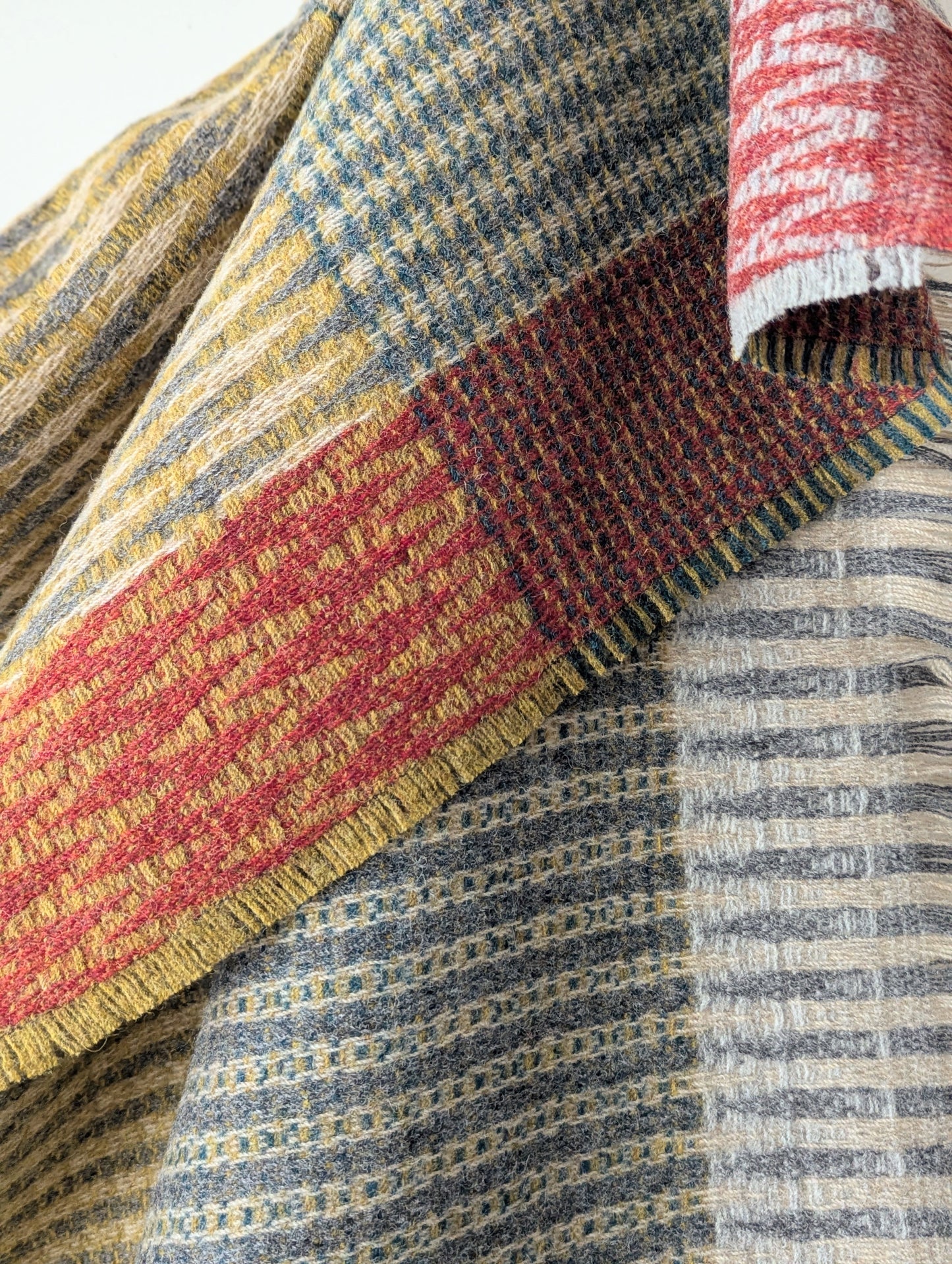 Wallace Sewell Shetland Wool Throw - Lismore