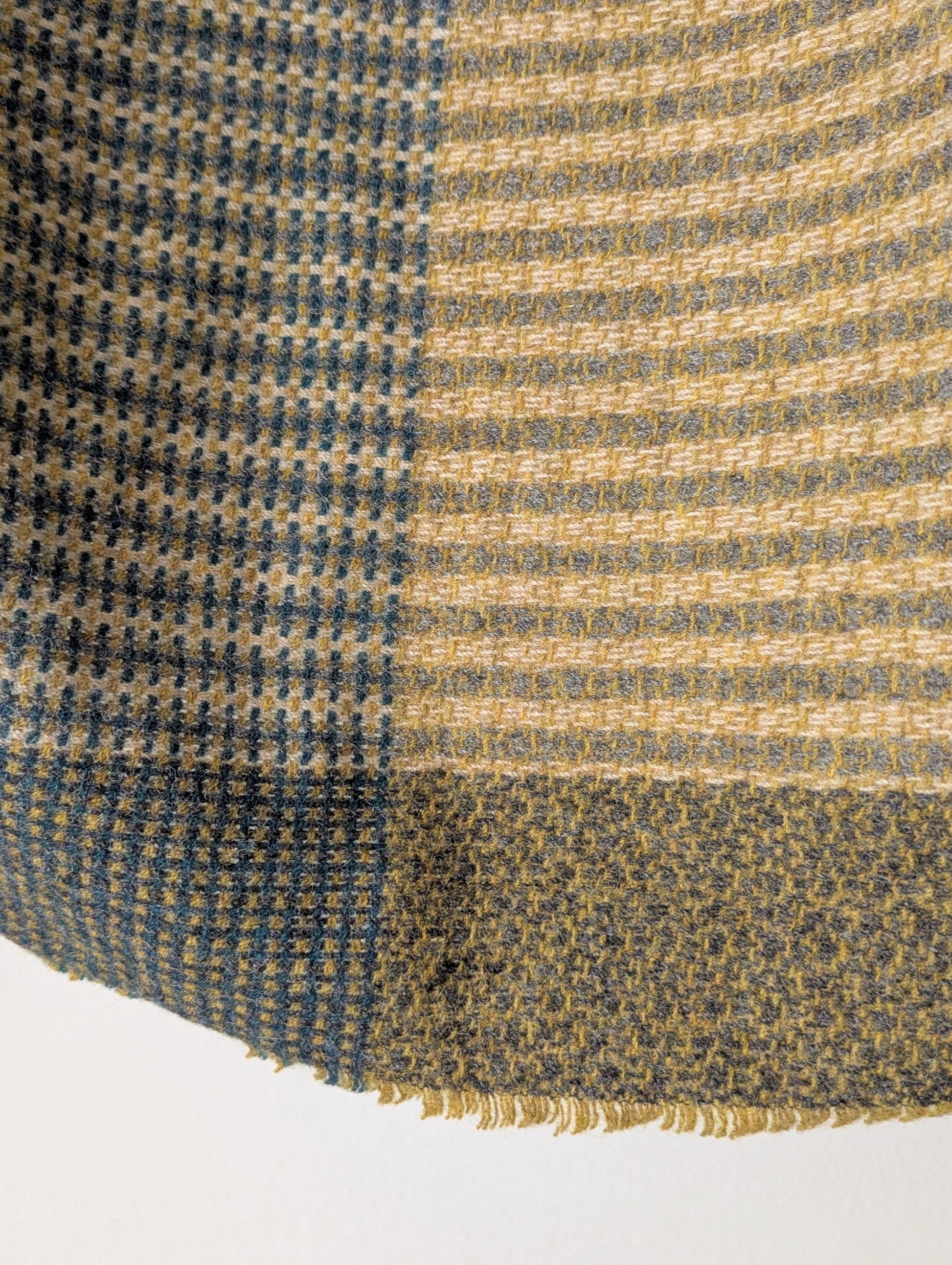 Wallace Sewell Shetland Wool Throw - Lismore